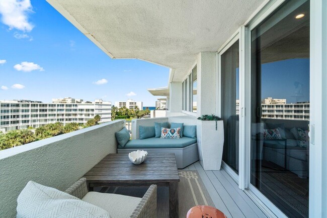 Building Photo - 2773 S Ocean Blvd