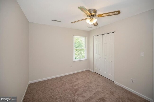 Building Photo - 5063 Tara Dr