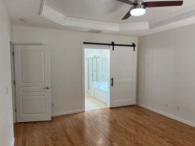 Building Photo - Gorgeous One-Level Ranch Style Home in The...