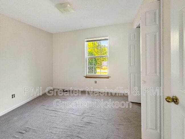 Building Photo - 130 Sherron Dr