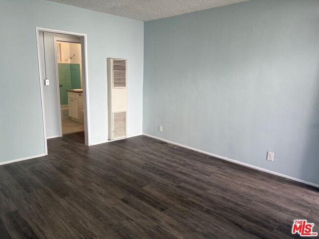 Building Photo - 2023 Reservoir St