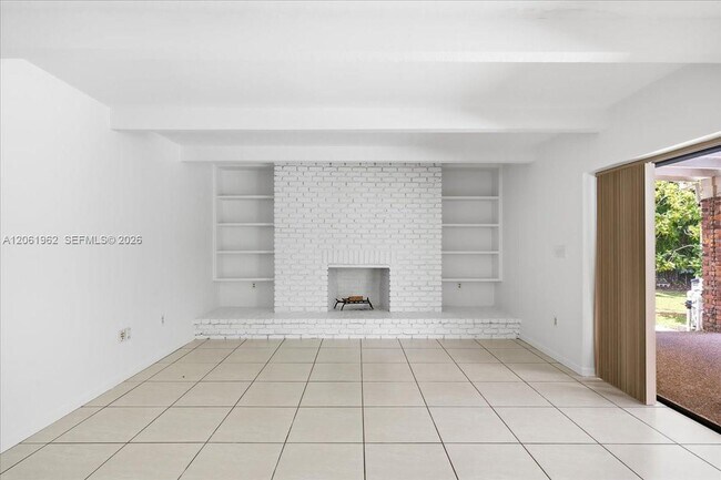 Building Photo - 12365 SW 60th Ct