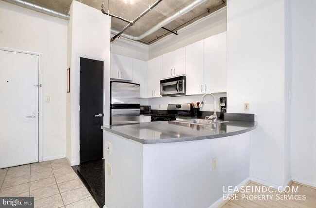 Building Photo - 1300 N Street NW-#517