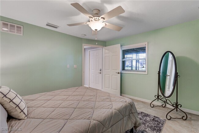 Building Photo - 17054 Marina Cove Ln