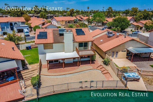 Building Photo - 2033 S Paseo Loma