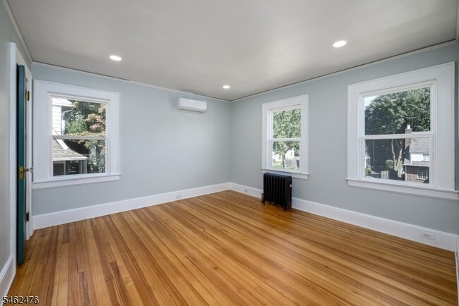 Building Photo - 160 Clairmont Terrace