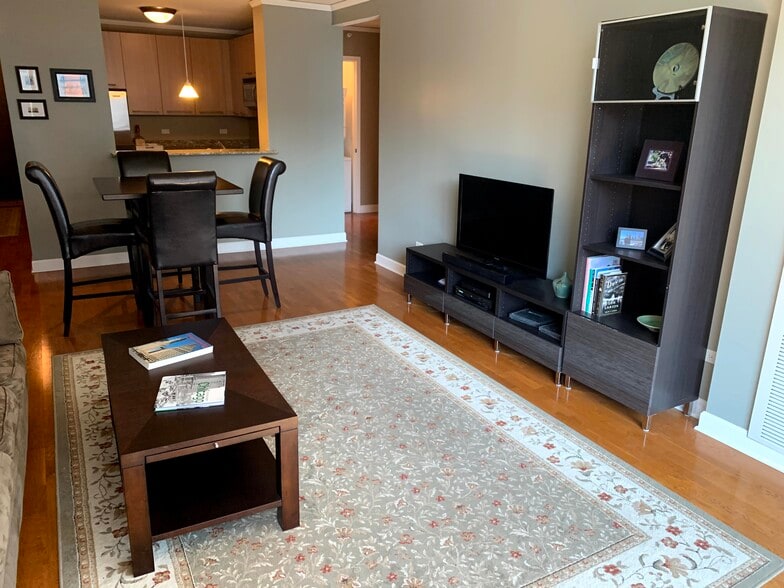 Living room - 450 E Waterside Dr
