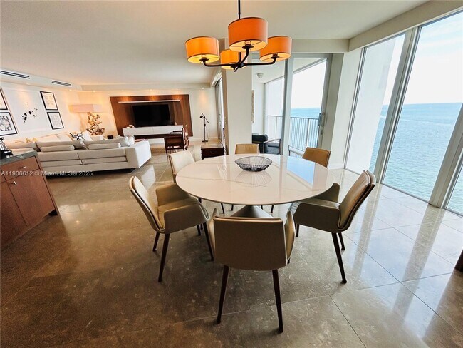 Building Photo - 881 Ocean Dr