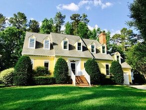 Building Photo - Super Spacious & Elegant 4 Bedroom w/bonus room in Downing Creek!!