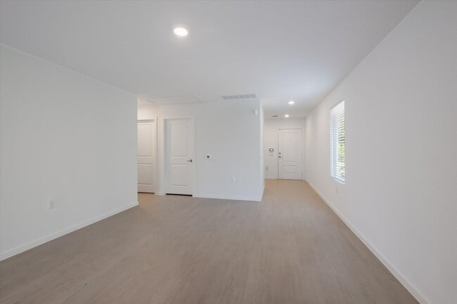 Building Photo - 13523 Verplank Bnd