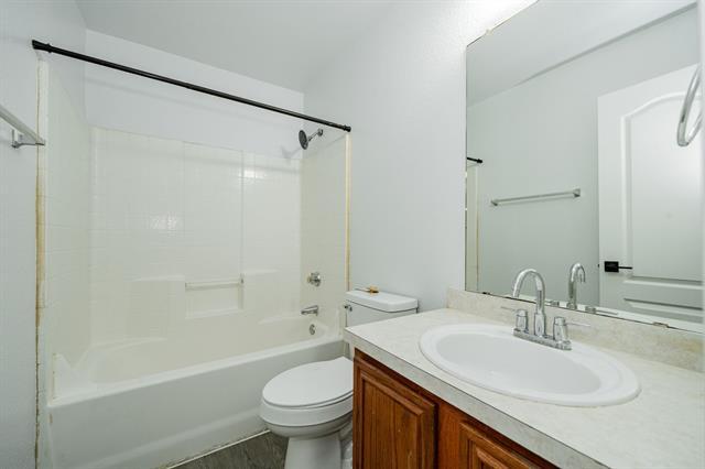 Building Photo - 308 Lakefront Dr