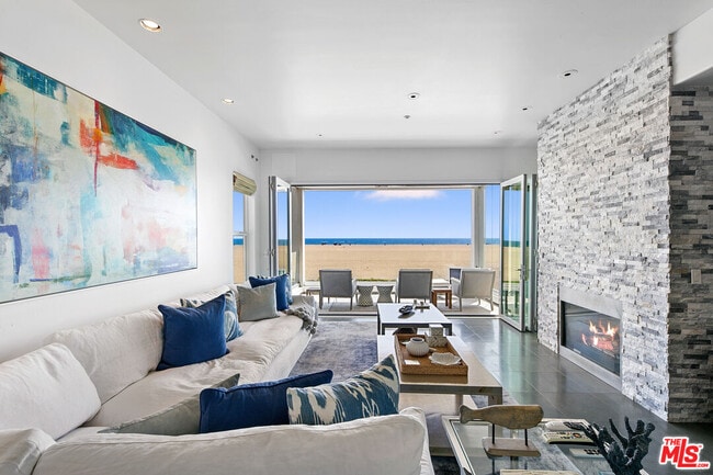 Building Photo - 1341 Palisades Beach Rd