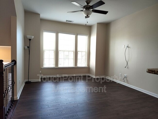 Building Photo - 513 Dulaney Dr