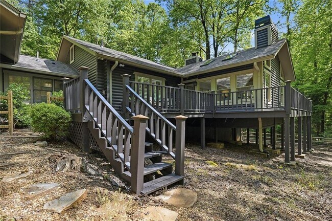 Building Photo - 64 Paddock Wy