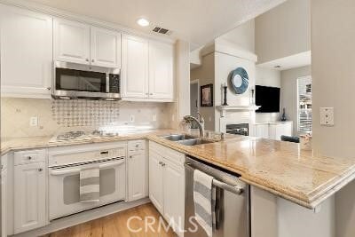 Building Photo - 17 Auvergne