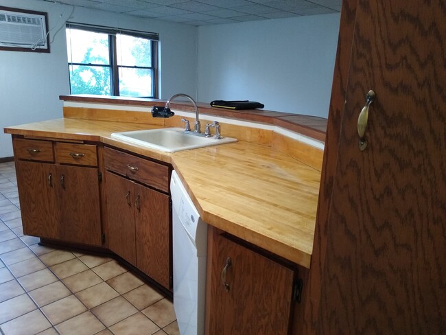 Kitchen - 325 Page Ave