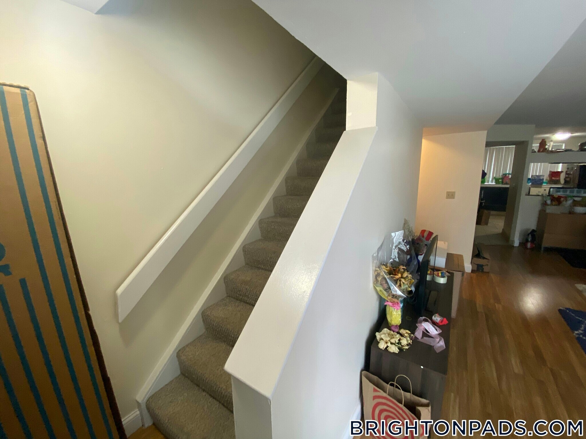 Building Photo - 146 N Beacon St