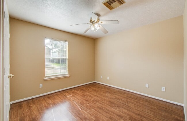 Building Photo - 5010 Brower Crest Dr