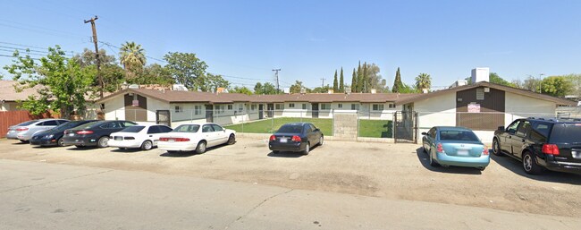 Primary Photo - 1100 36th St
