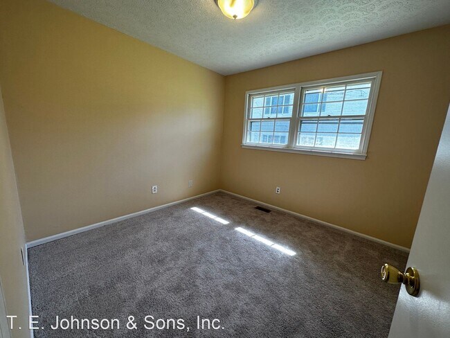 Building Photo - 4 br, 2 bath House - 1245 Jonestown Road