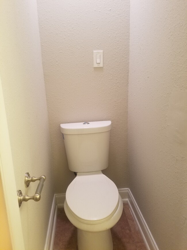 Building Photo - 1523 w hiawatha st