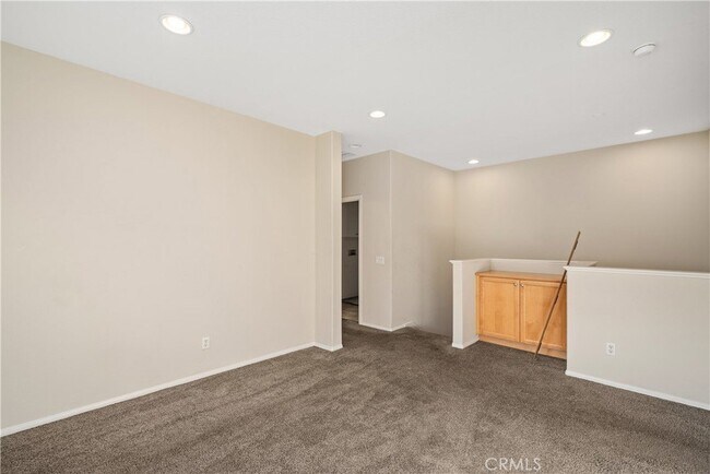 Building Photo - 534 N Cabernet Dr
