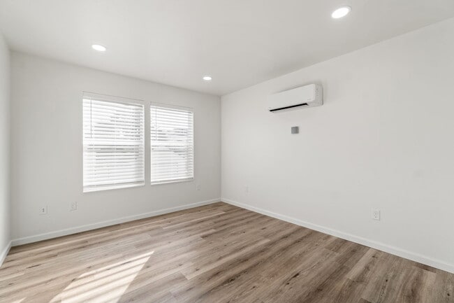 Building Photo - 721-711 11th St