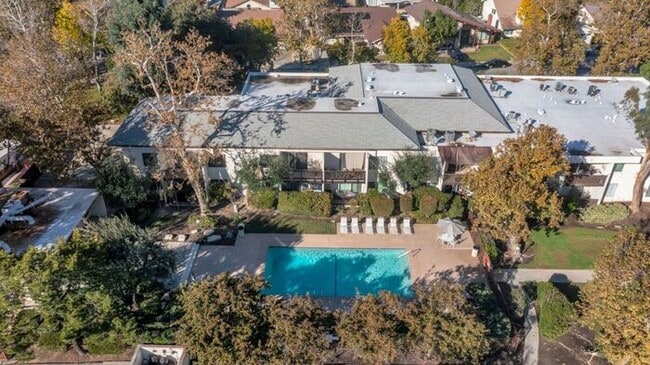 Building Photo - Looking for more space, more calm, and a lifestyle upgrade with move in specials nestled around e...