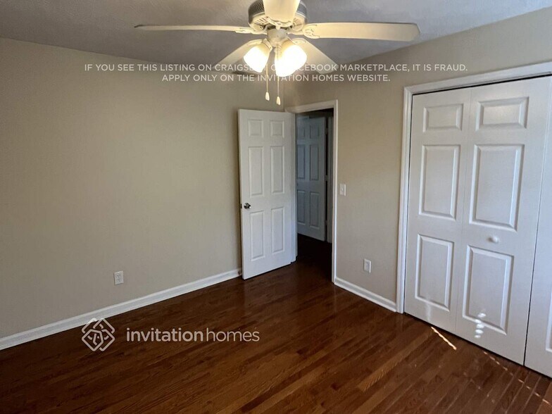 Building Photo - 125 Astwood Ct