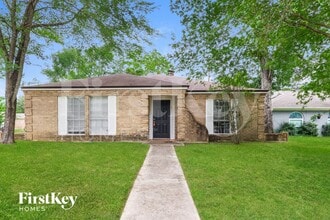 Building Photo - 1 Midwood Cir