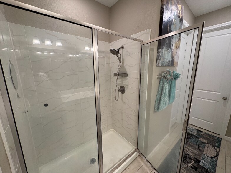 Building Photo - 5224 Meadow Song Dr