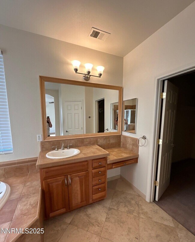 Building Photo - 2929 Astronomer Way