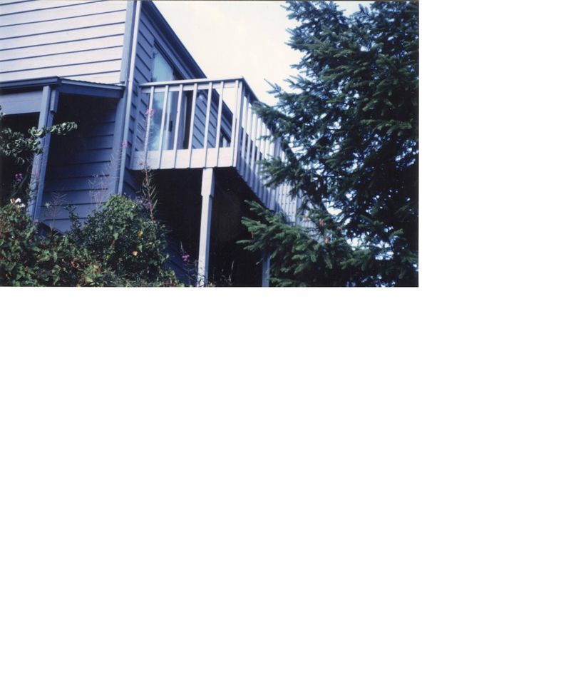 Building Photo - 310 S 174th Pl