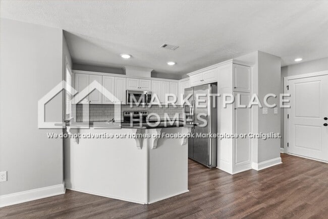 Building Photo - 128 Downsbury Rd