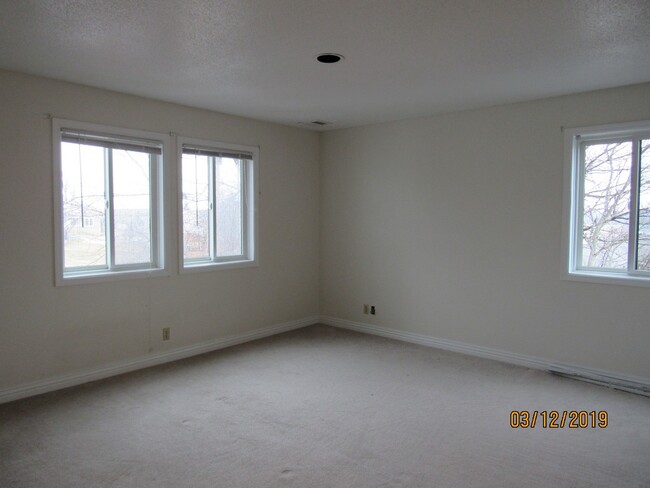 Building Photo - 2 bedroom condo in Osage Beach