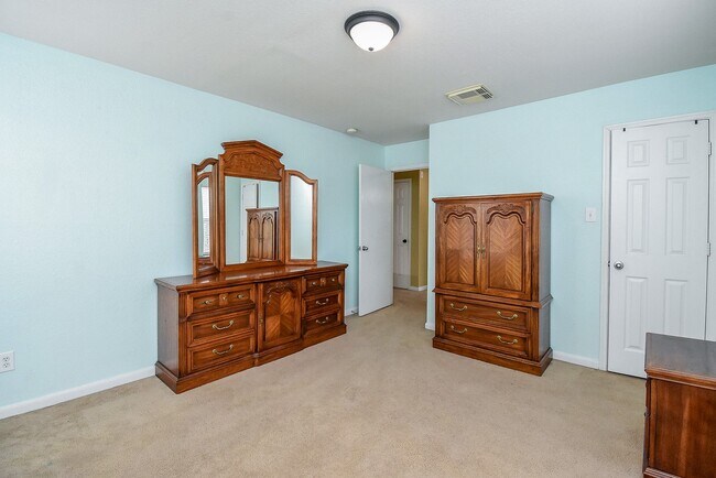 Building Photo - 19822 Breezy Cove Ct