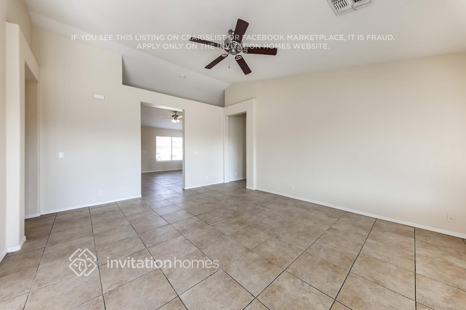 Building Photo - 6615 N 77th Dr