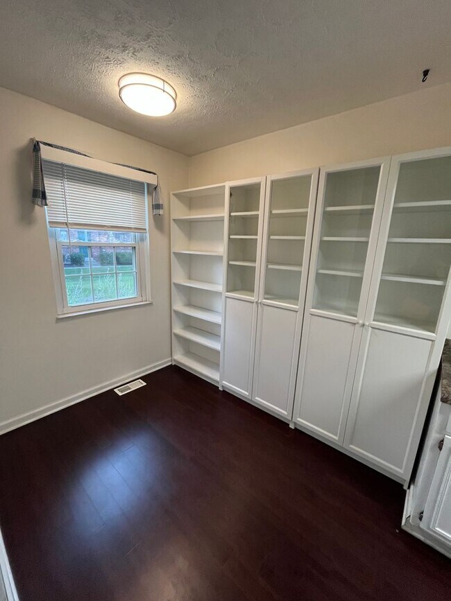 Building Photo - Three Bedroom in West Chester!