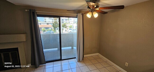 Building Photo - HILLCREST - SAN DIEGO - Nice 2 Bedroom / 2...