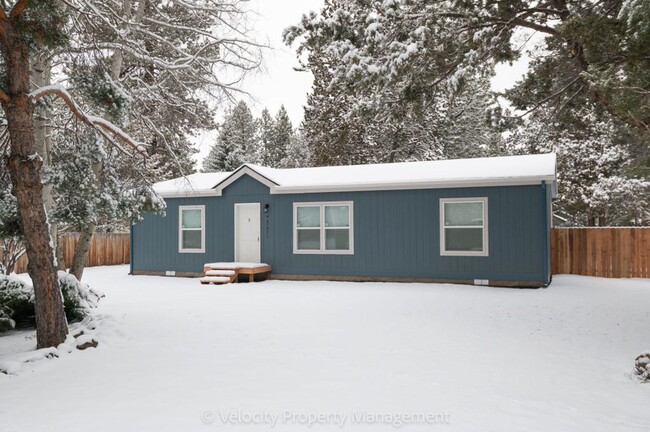 Building Photo - Brand New Single Level Home in SW Bend