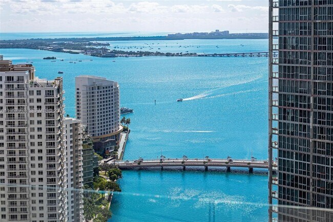 Building Photo - 300 Biscayne Blvd Way
