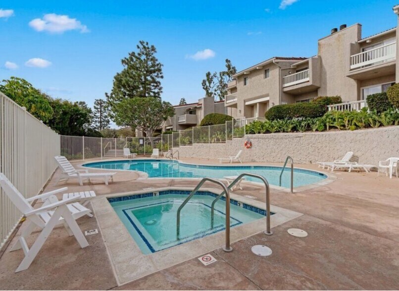 Building Photo - 28266 Rey de Copas Ln