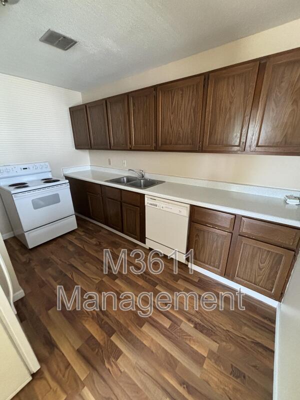 Building Photo - 4609 Bancroft Ave
