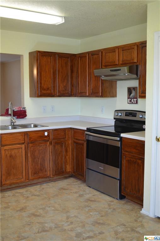 Building Photo - 3711 Lakecrest Dr