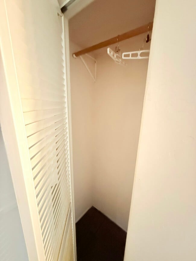 Building Photo - 92-8703 Tiki Lane, Unit B