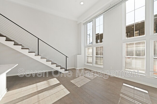 Building Photo - 4649 Umbria St
