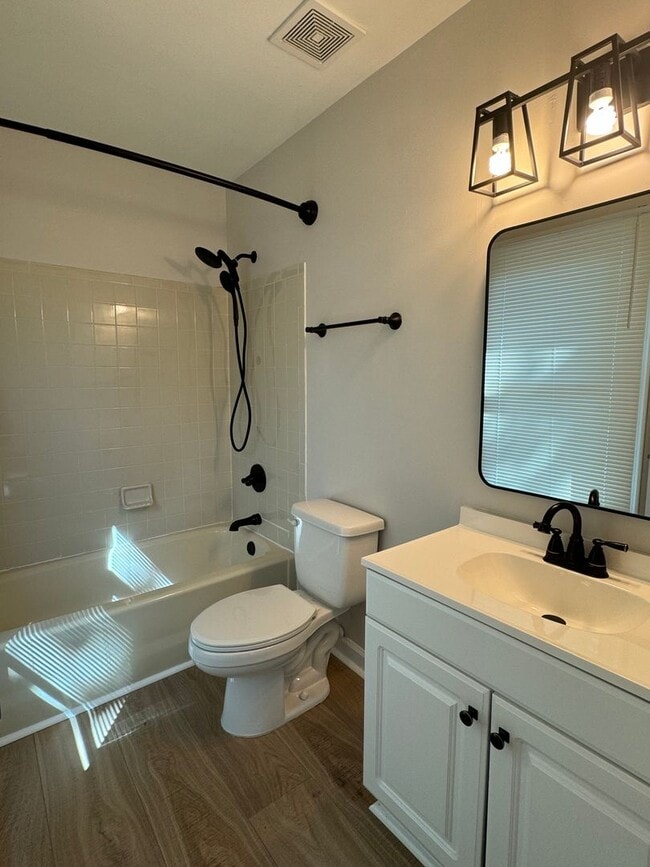 Building Photo - Yorkshire Downs Townhome
