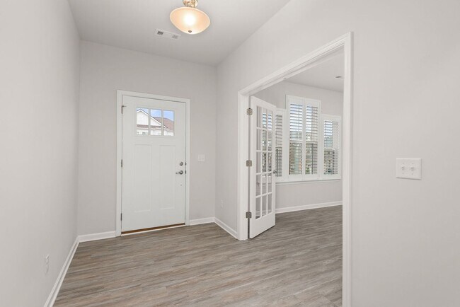 Building Photo - Walton's Grove of Mt. Juliet (2020 build)