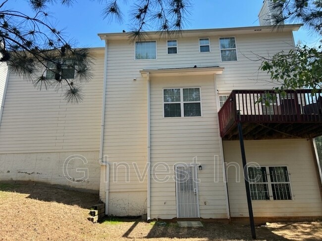 Building Photo - 4995 Upper Elm St