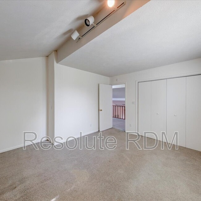 Building Photo - 12001 E 300 S